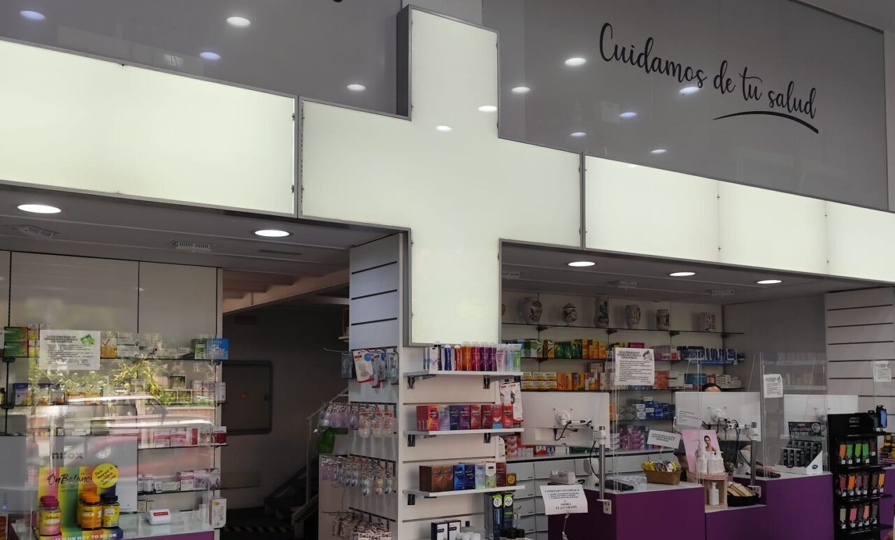 Services-02 pharmacy, antique, old, chemicals, bottles, glass bottles, shelf, formerly, stock, container, bottle, drink, medicine, tools, heal, remedies